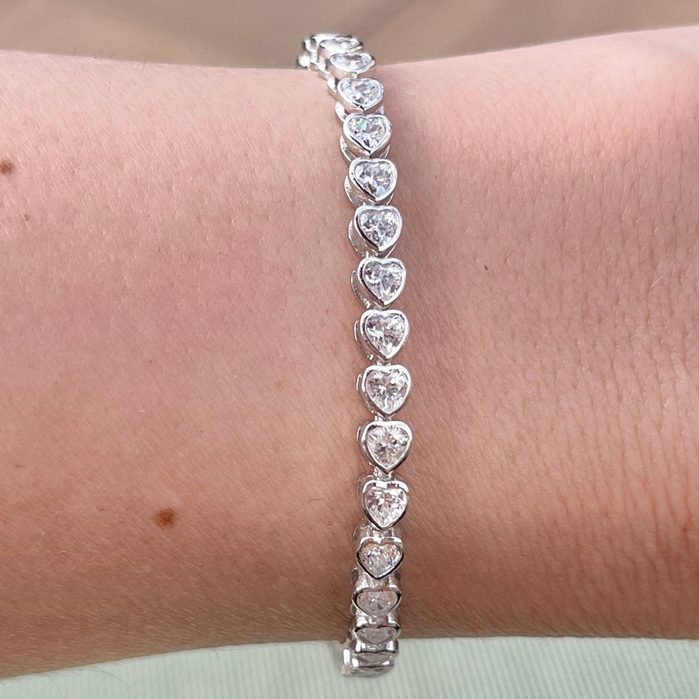 White Gold Plated Heart Tennis Bracelet – Elegant & Dainty